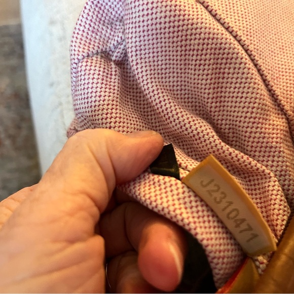 Dooney & Bourke Leather Convertible Large Tote Includes hangtag - Picture 12 of 12